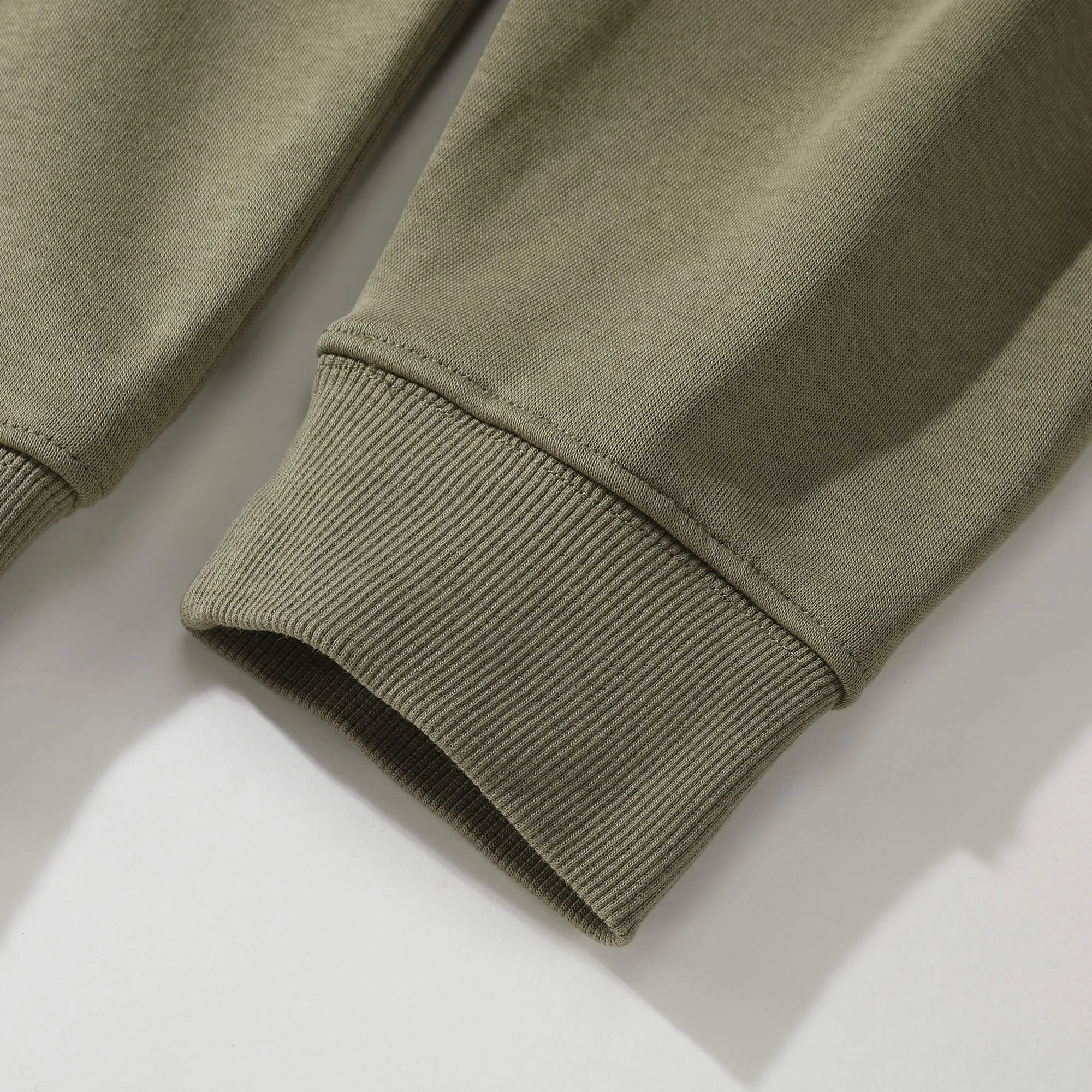 （ ） g ARCTERYX ~ Quality ， ， ， ， Quality ， ， ， 。 ：Black Gray Khaki Red Size：M ＬXL XXL XXXL M 165~170 110-120 L 170~175 130-140 XL 175~180 145-150 XXL 180~185 155-165 XXXL 185~190 180
